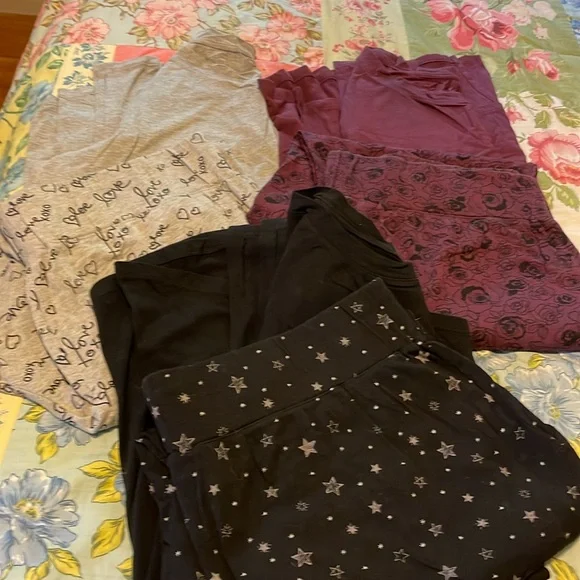 AnyBody pajamas Sz L - Picture 1 of 9